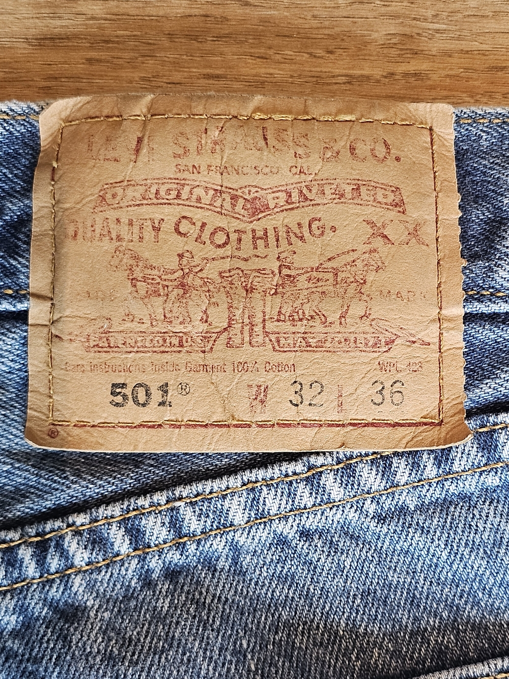 🔥Vintage Y2K Levi's 501 Jeans 32x33 Button Fly Made in Colombia 06/00 Tag 32x36 - Picture 8 of 16